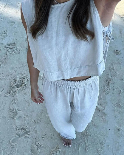 JO | Two-piece set consisting of vest and trousers with lacing