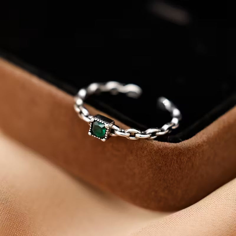 Charming Chain for Any Occasion