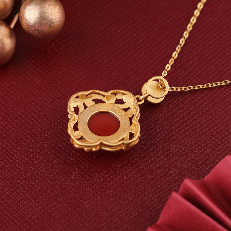 Stunning Silver Necklace for Daily Wear