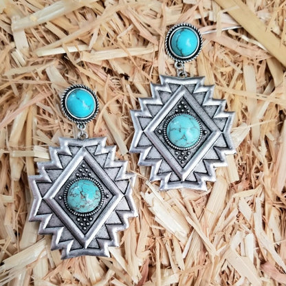 Classic Earring with Timeless Appeal