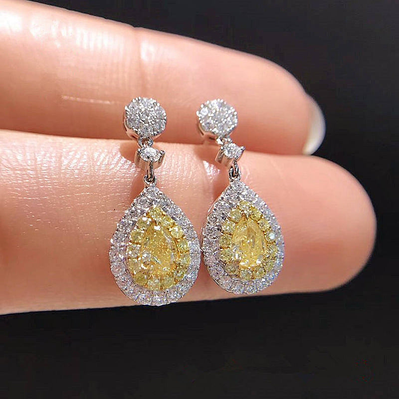 Charming Silver Earring for Any Occasion