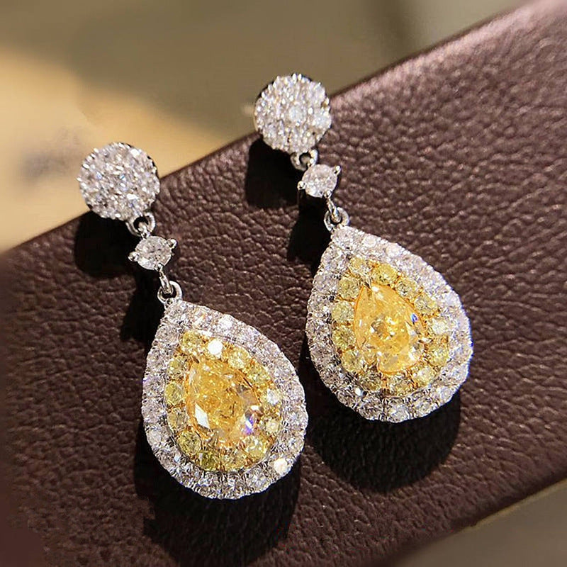Charming Silver Earring for Any Occasion
