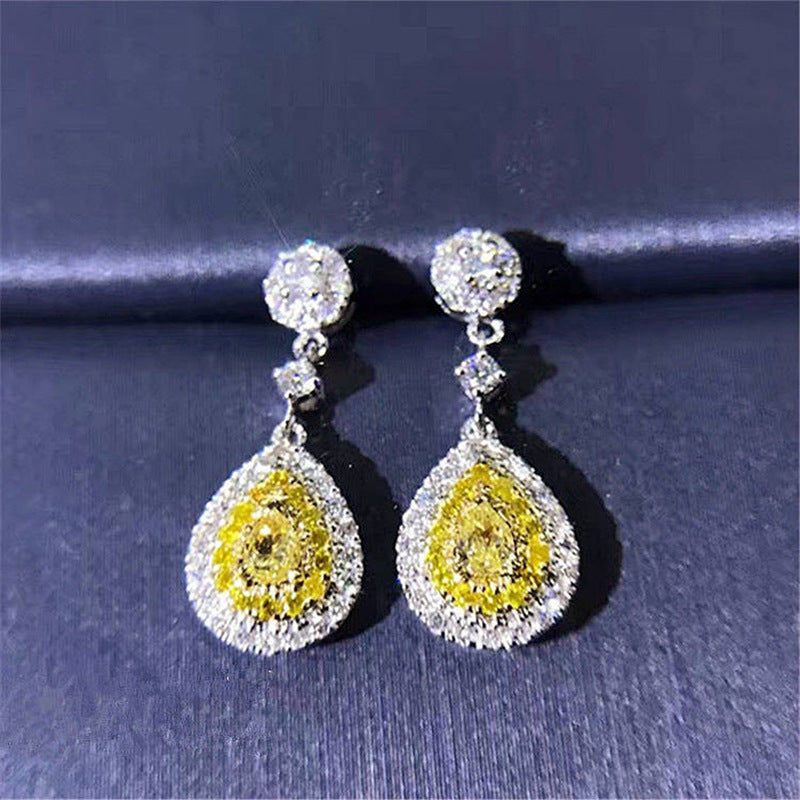 Charming Silver Earring for Any Occasion