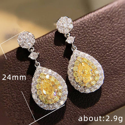 Charming Silver Earring for Any Occasion