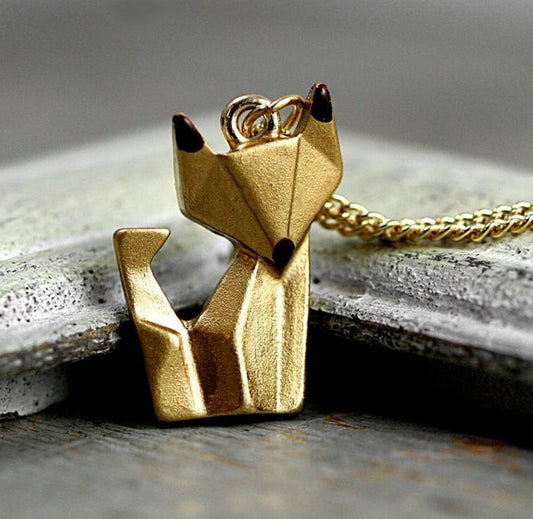 Classic Gold Necklace with Timeless Appeal