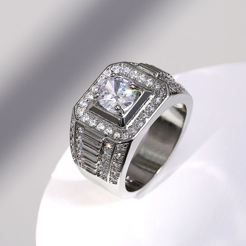 Classic Silver Ring with Timeless Appeal