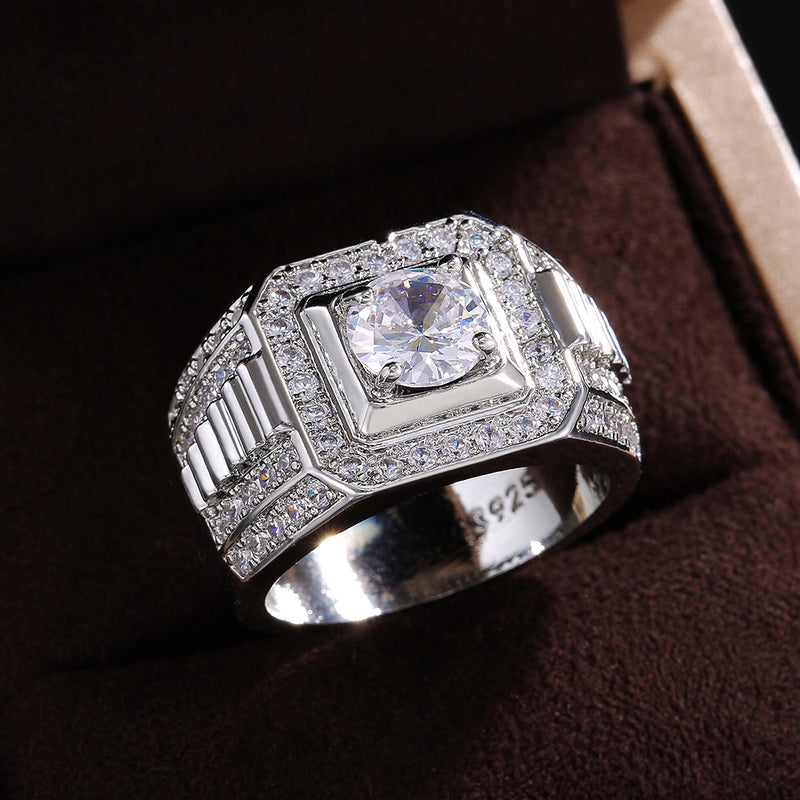 Classic Silver Ring with Timeless Appeal