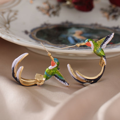 Charming Earring for Any Occasion