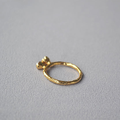 Beautiful Pearl Ring with Unique Style