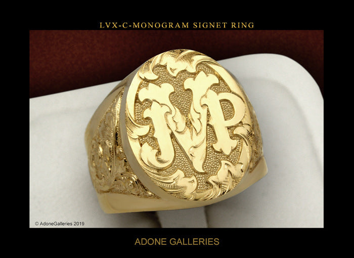 Classic Gold Ring with Timeless Appeal