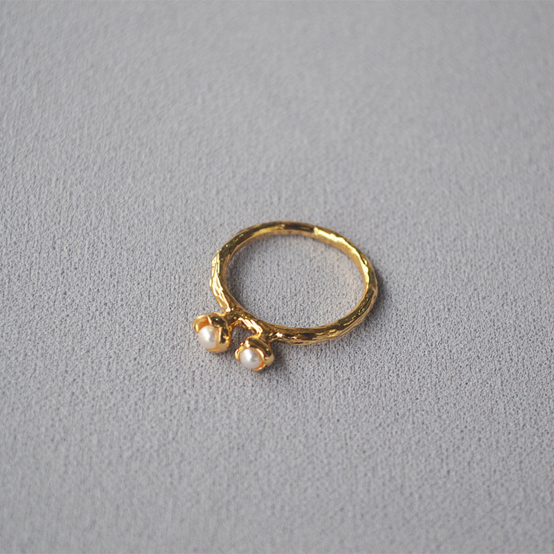 Beautiful Pearl Ring with Unique Style