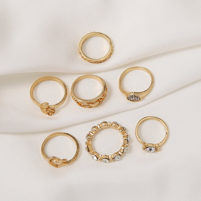 Classic Gold Ring with Timeless Appeal