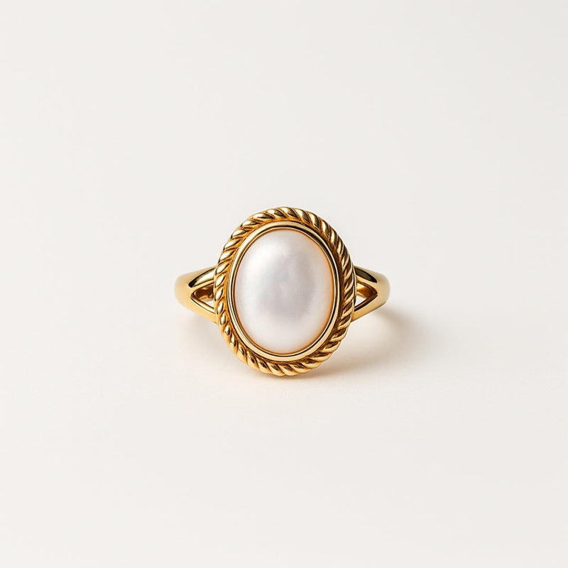 Stunning Gold Ring for Daily Wear