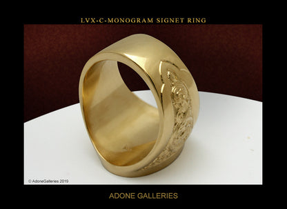 Classic Gold Ring with Timeless Appeal