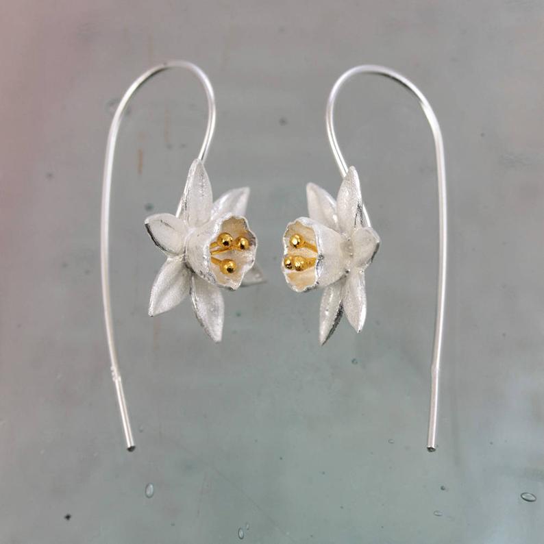 Elegant Silver Earring for Every Occasion
