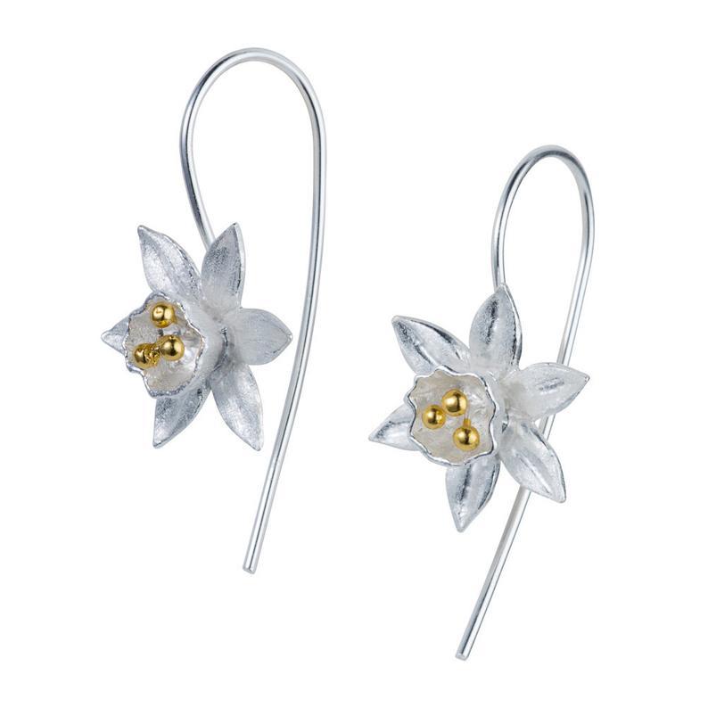 Elegant Silver Earring for Every Occasion