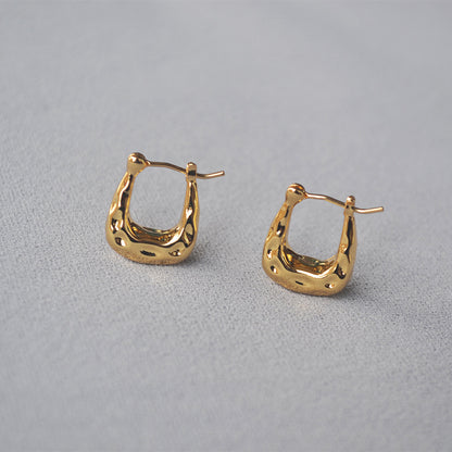 Beautiful Gold Earring with Unique Style