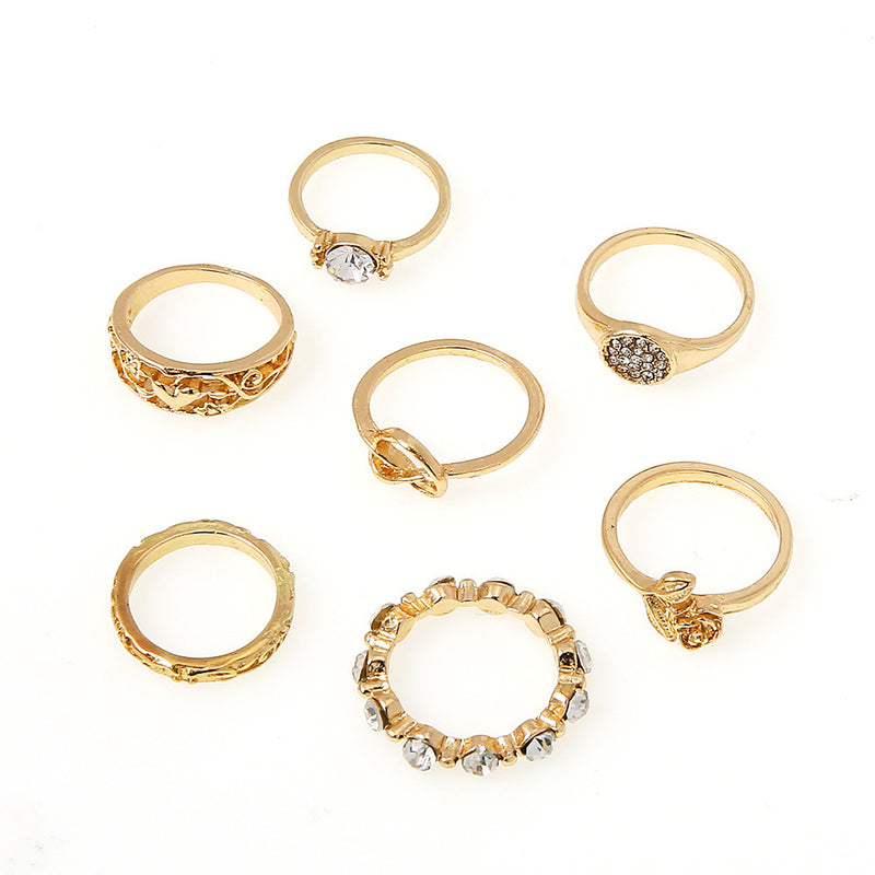 Classic Gold Ring with Timeless Appeal