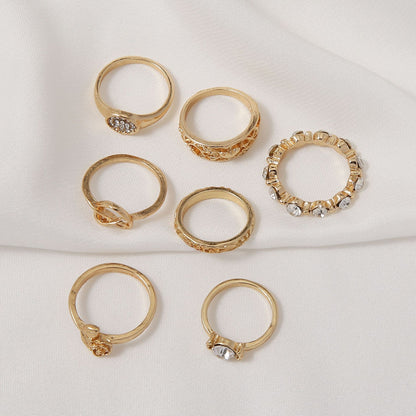 Classic Gold Ring with Timeless Appeal
