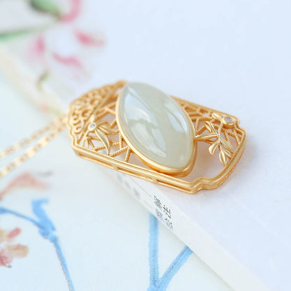 Romantic Silver Necklace for Special Moments