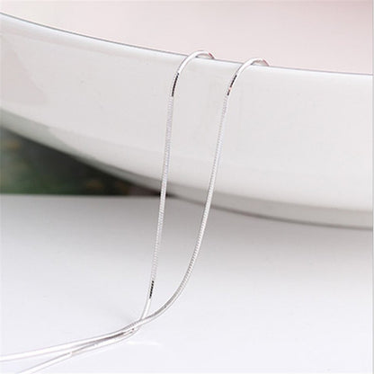 Romantic Silver Necklace for Special Moments