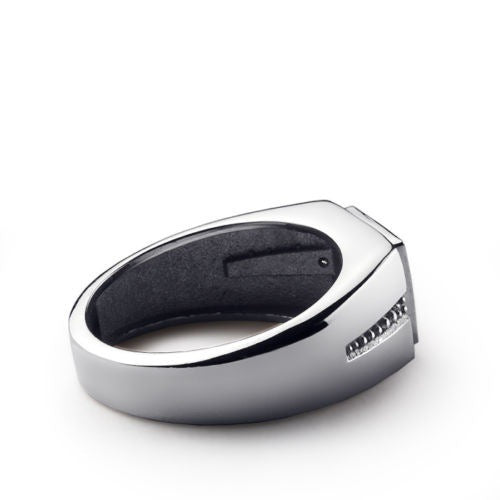Classic Ring with Timeless Appeal