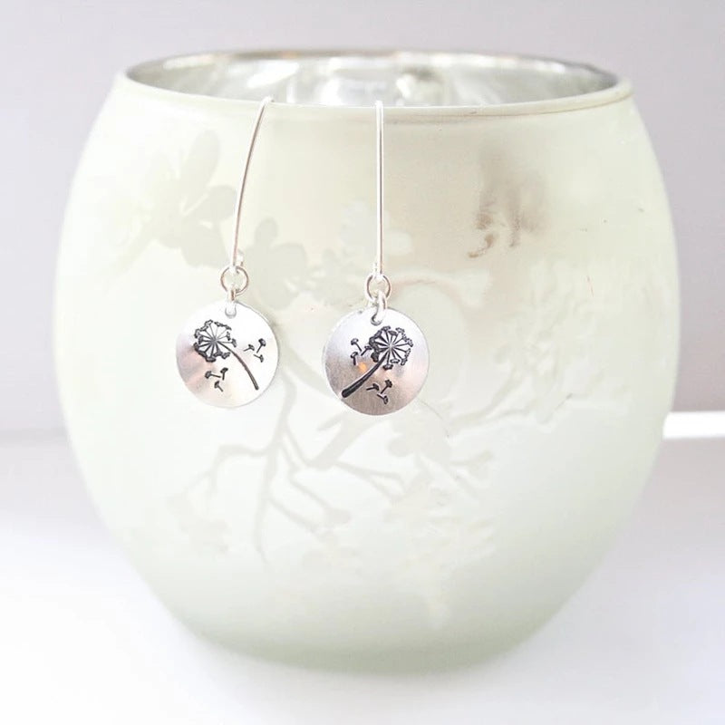 Charming Earring for Any Occasion