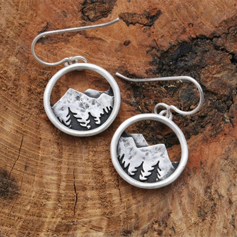Romantic Silver Earring for Special Moments