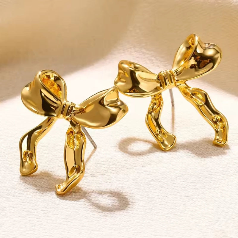 Delicate Artisan Gold Earring