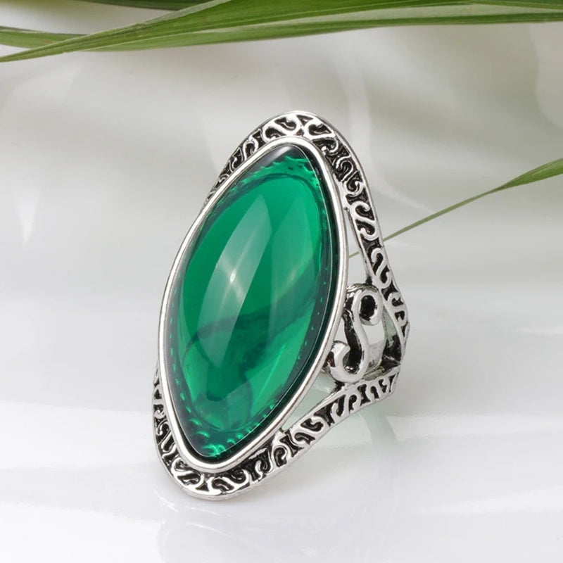 Romantic Silver Ring for Special Moments