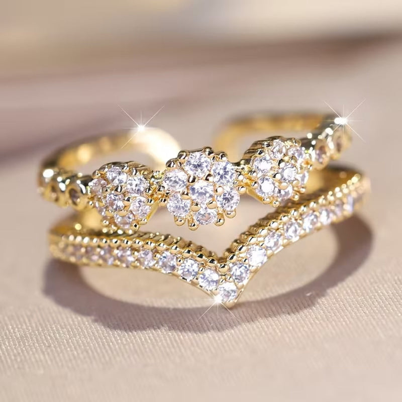 Charming Gold Ring for Any Occasion