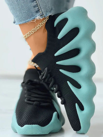 JO | Stylish and airy sneakers