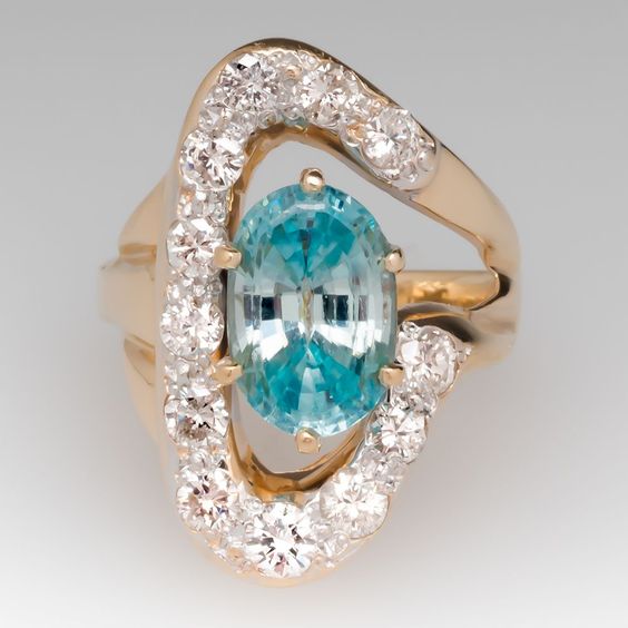 Charming Gold Ring for Any Occasion