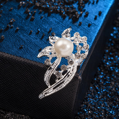 Beautiful Pearl Piece with Unique Style