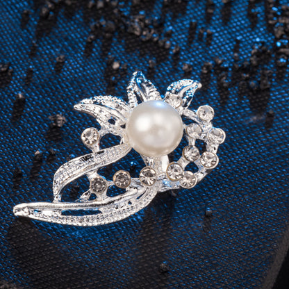 Beautiful Pearl Piece with Unique Style