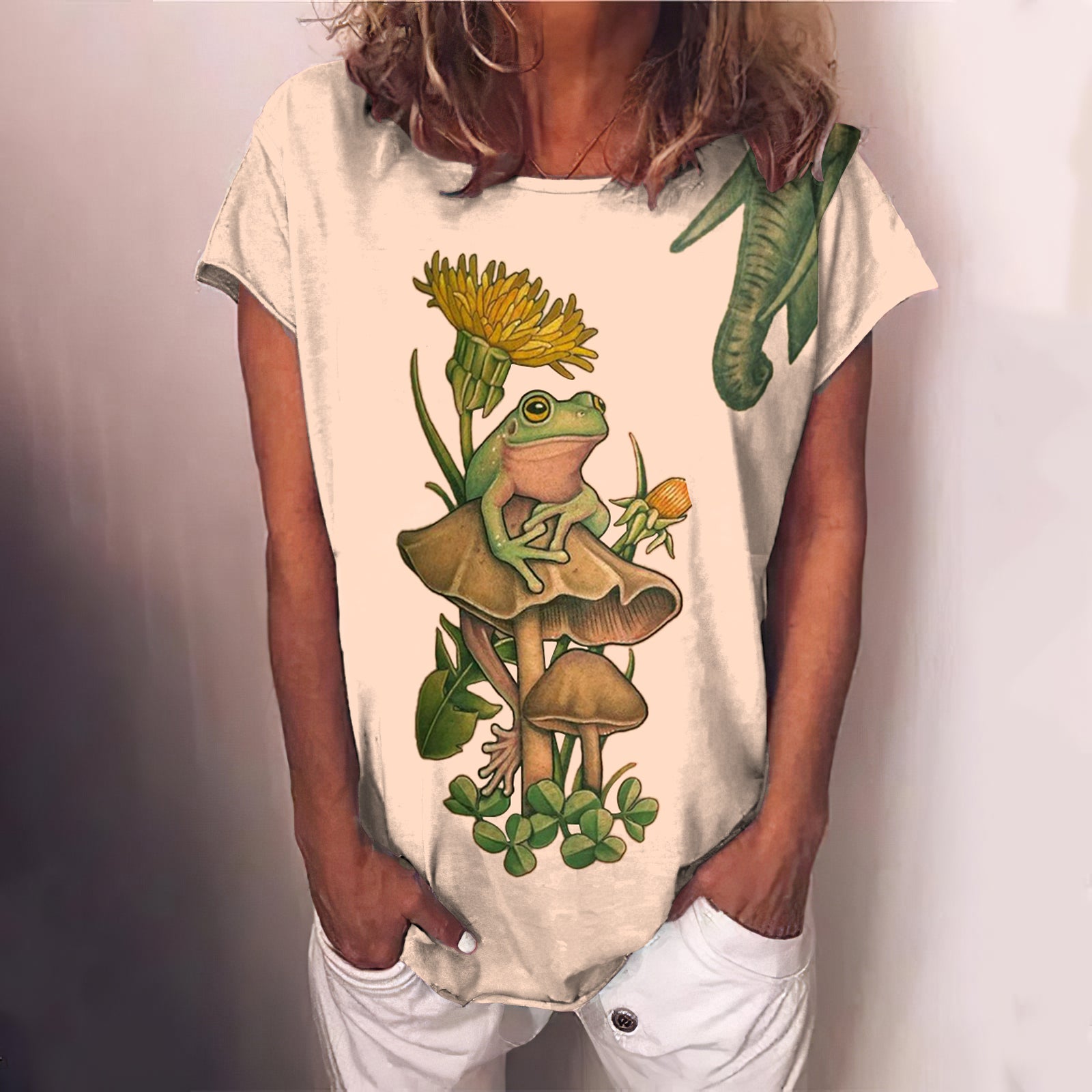 Comstylish Mushroom Frog Women'S Round Neck T-Shirt