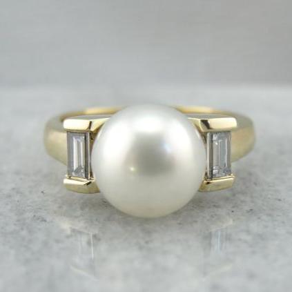 Stunning Pearl Ring for Daily Wear