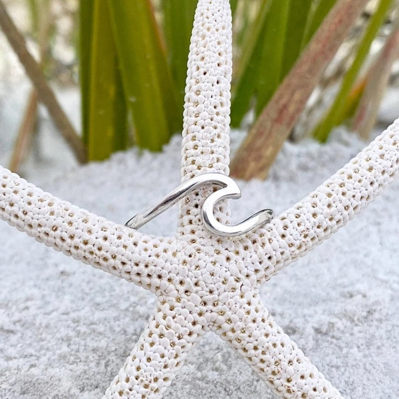 Classic Silver Ring with Timeless Appeal