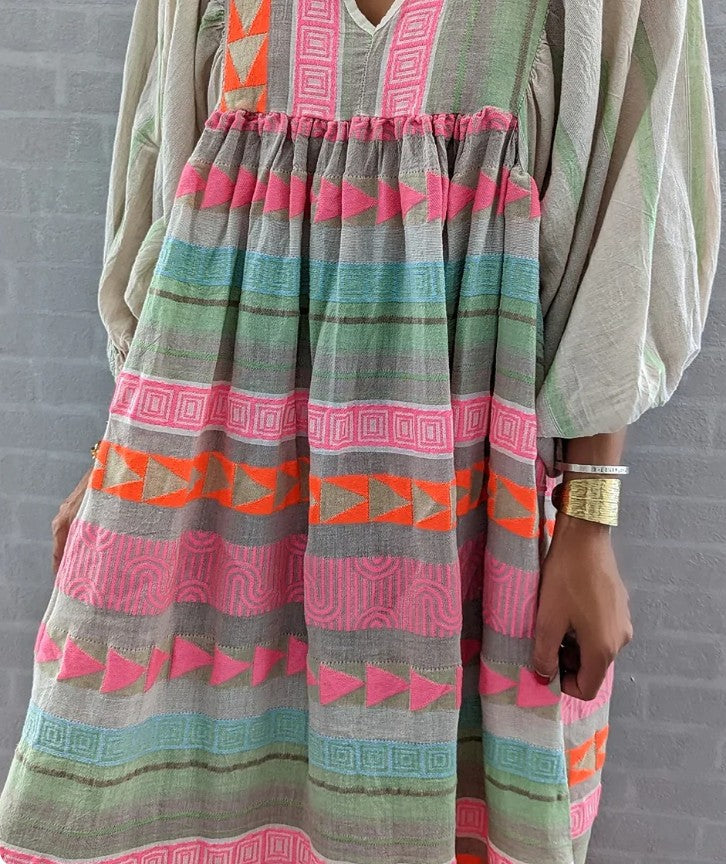 KS | Long-sleeved maxi dress with V-neckline