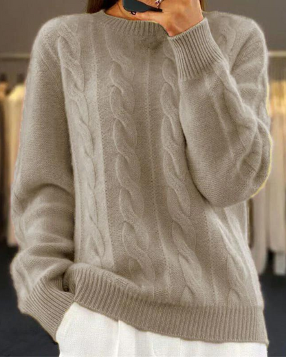 JO | Relaxed and timeless sweater