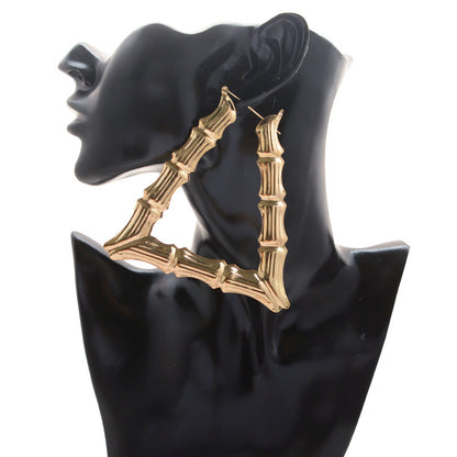 Elegant Gold Earring for Every Occasion