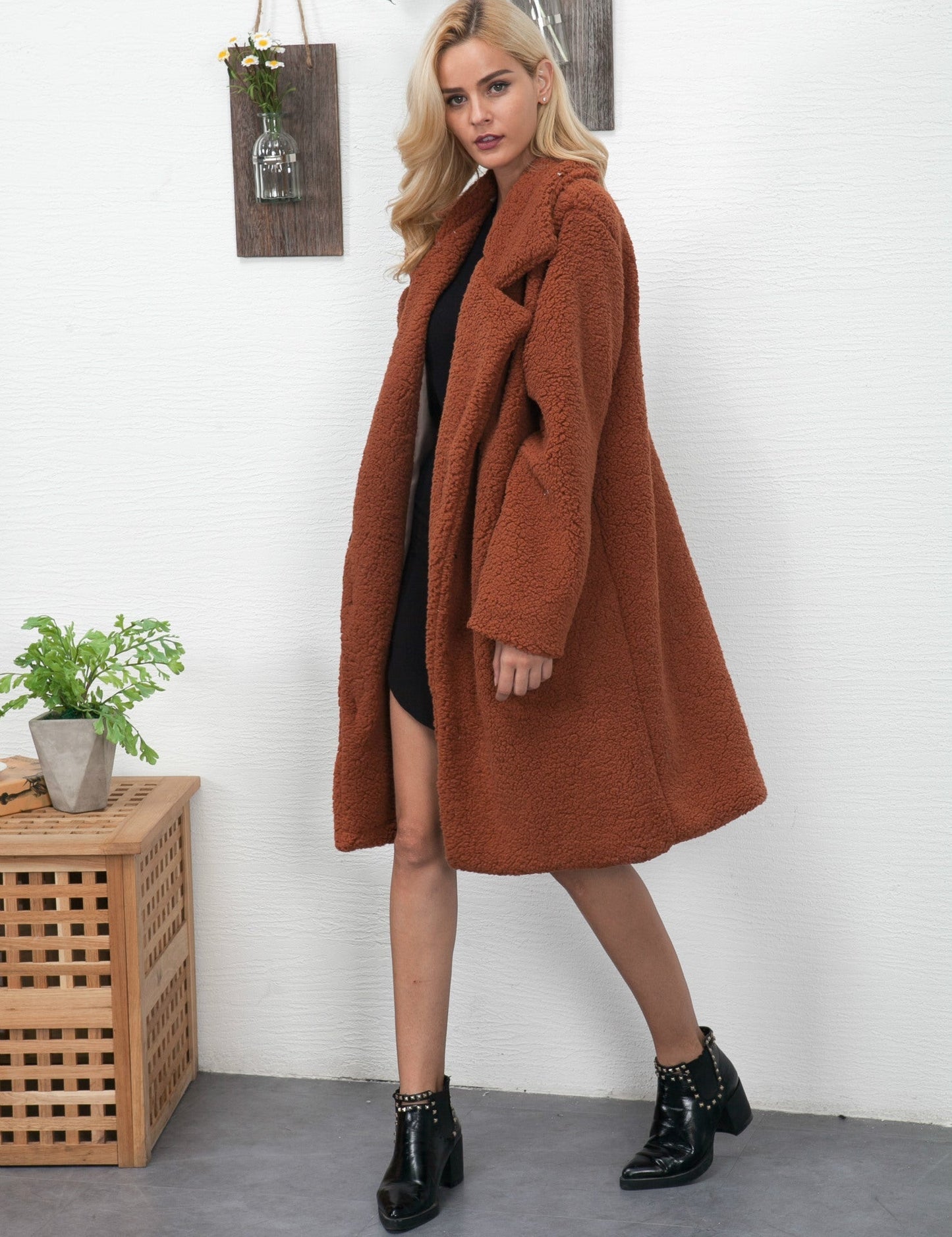 JO | Long women's teddy coat