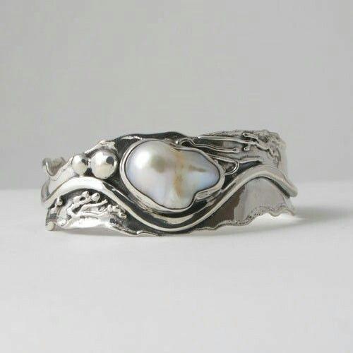Romantic Silver Ring for Special Moments