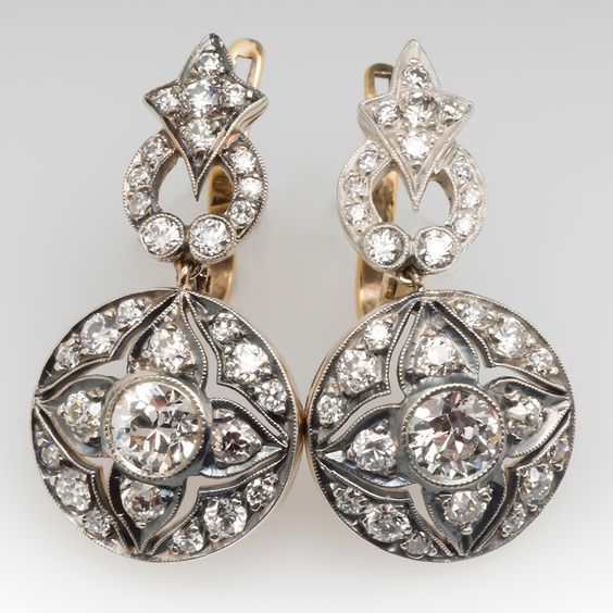 Elegant Earring for Every Occasion