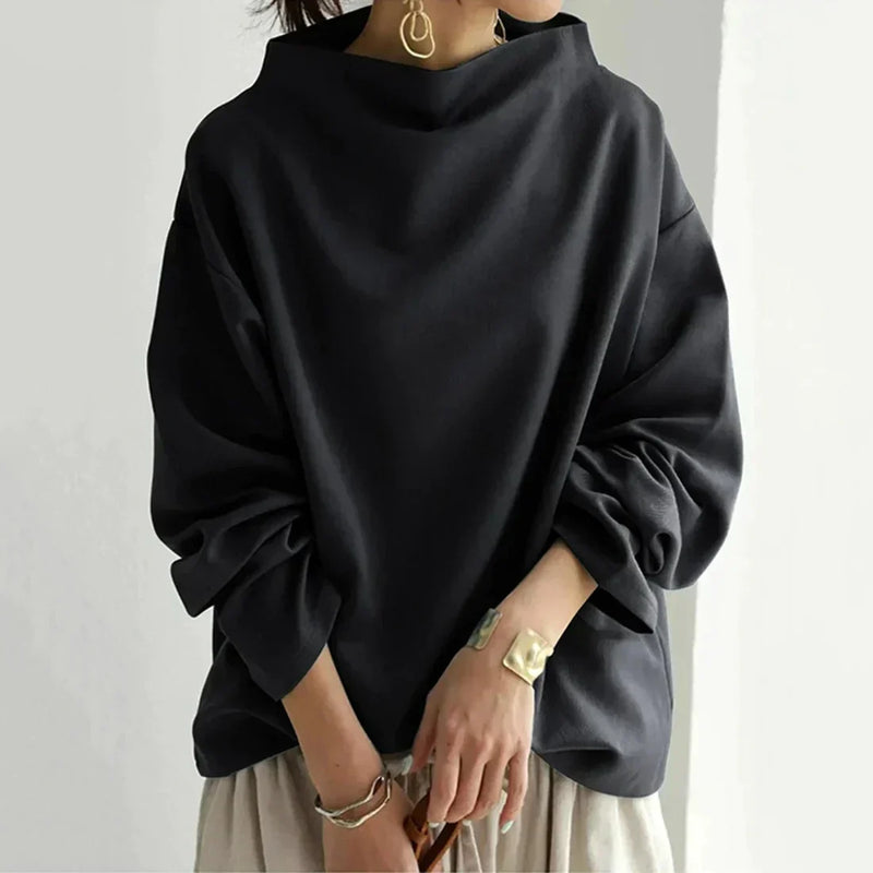 JO | Black sweater with oversized round neckline