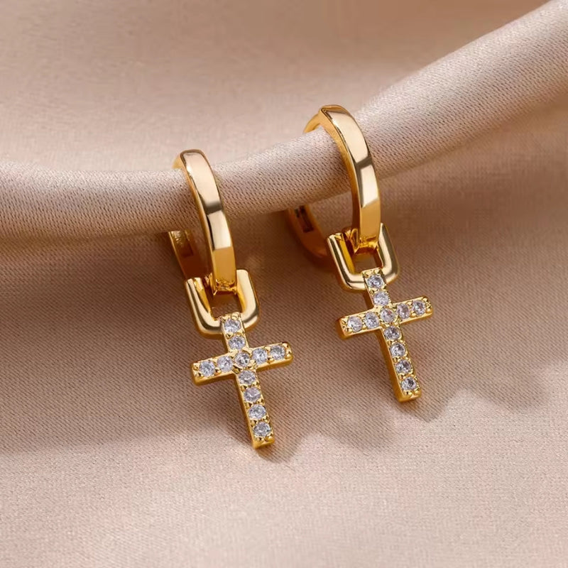 Elegant Gold Earring for Every Occasion