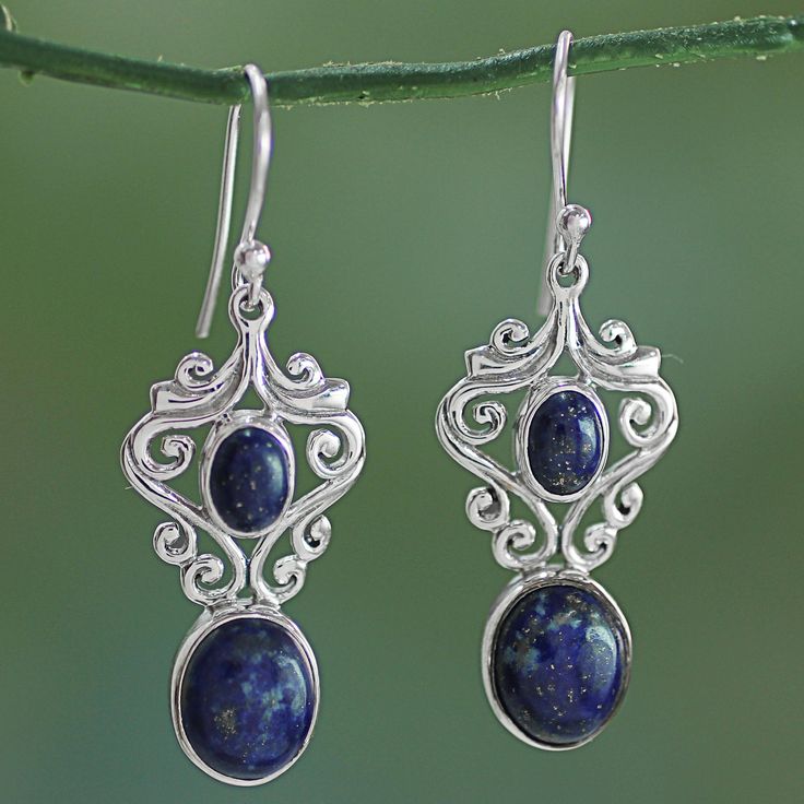 Charming Silver Earring for Any Occasion