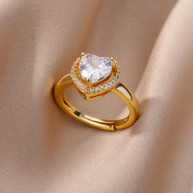 Beautiful Gold Ring with Unique Style