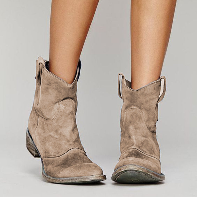 JO | Tailor-made and comfortable orthopaedic boots