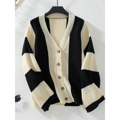 JO | Elegant striped knit